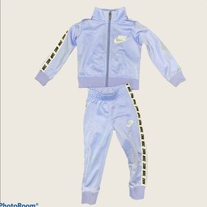 Nike toddler matching tracksuit